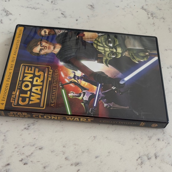 Star Wars: The Clone Wars - A Galaxy Divided (DVD, 2009) Disney - Picture 5 of 5